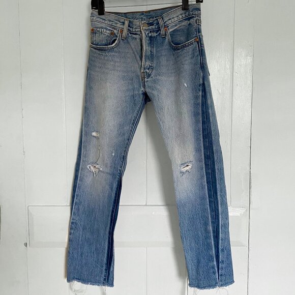 Levi's 501 Original Cropped You Pretty Thing Size 26 - Picture 1 of 5